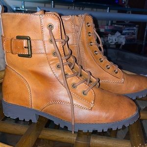 Women’s Brown Boots